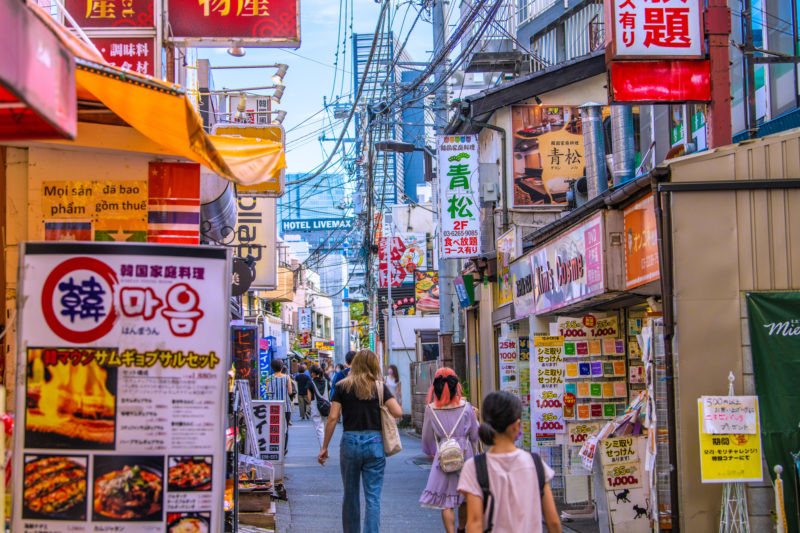 新大久保】新宿駅から一駅！国際色あふれるエキゾチックな街 | atinn｜インフォメーション