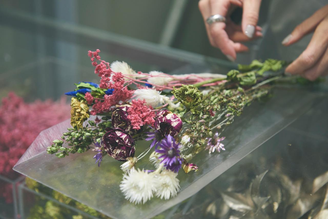 edenworksが提案する「特別でない日常に寄り添う花の美しさ」 | edenworks bedroomなど | Harumari TOKYO