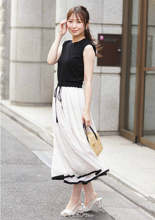 日本夏季裙装第一弹 适合约会和女子会时穿的 女人味连衣裙 Andgirl 良品志
